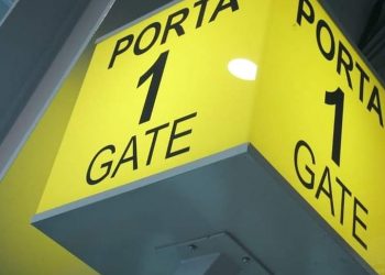 Italia zhvlerëson pasaportën e vaksinimit lëshuar nga autoritetet shqiptare. Për të hyrë në territorin e saj, kërkon ende testin antigen