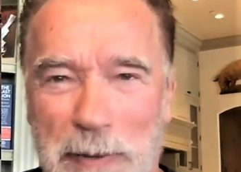 Arnold Schwarzenegger: “Në djall liria! Edhe mund të mos e vësh maskën, por nëse nuk e vë, je thjesht një budalla”