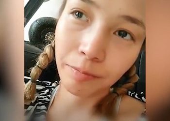 Vajza afgane që po bën xhiron e rrjetit: “Nuk vlejmë gjë, se kemi lindur në Afganistan. Askush s’interesohet për ne” (video)