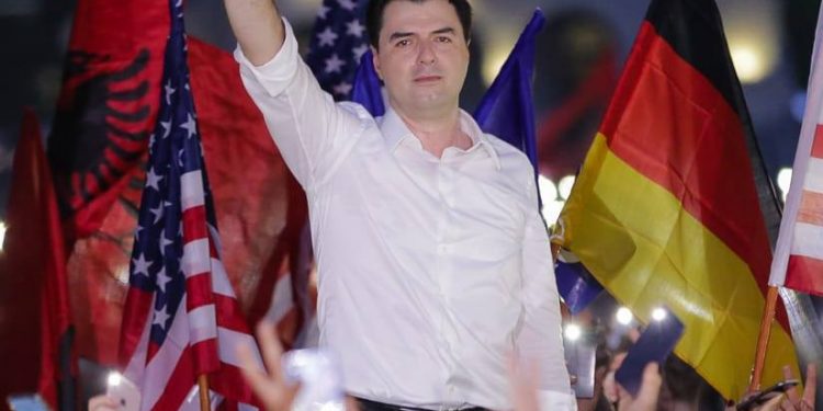 Rama prezanton qeverinë e re, reagon Basha