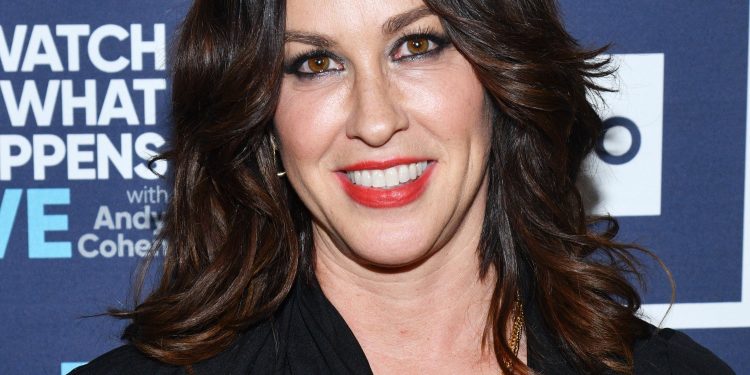 Këngëtarja  Alanis Morisette rrëfen mbi përdhunimet që i janë bërë. “E them tani, se nuk më dëgjonin. Kultura jonë nuk i dëgjon gratë”