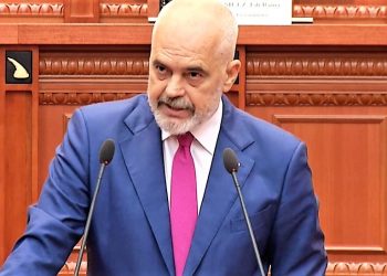 Kuvend/ Rama paralajmëron opozitën “Me urdhëra dhe kërcënime nuk do arrini gjë me ne! Nuk do pranojmë më ndërmjetësues të huaj për zgjidhjen e krizave”