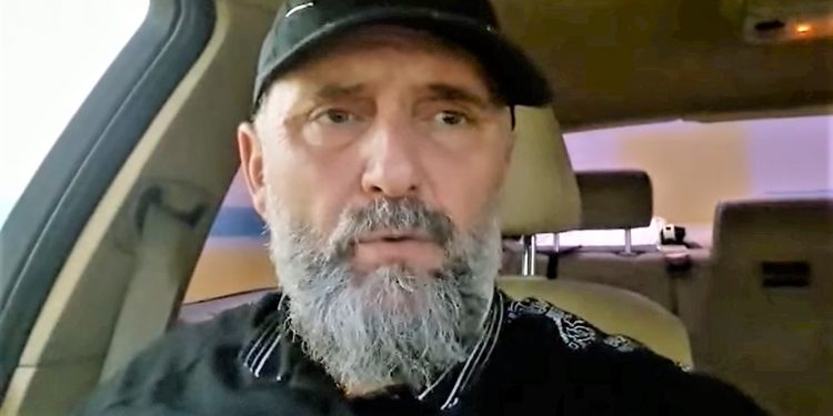 Konspiracionizëm dhe anti-vax/ Alfred Çako: “Mos i ndalni protestat. Rama shërbëtor i  korporatave të mëdha”