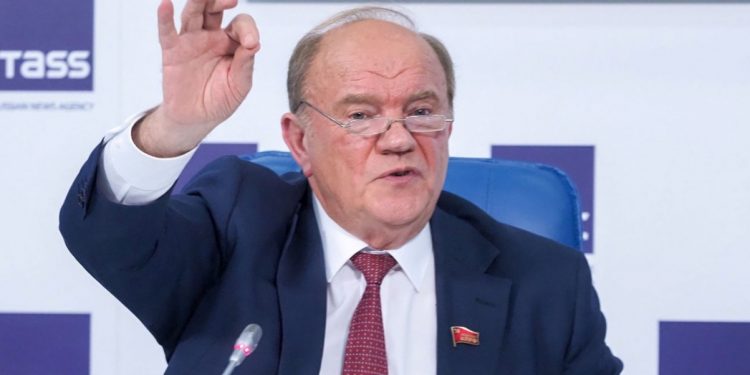 Habit kreu i Partisë Komuniste Ruse. Deklaron se Jezusi ka qenë komunisti i parë në  botë