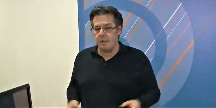 Paloka  fton mediat të numërojnë dhe konfirmojnë 4200 formularët, me kushtin të mos bëjnë publikë emrat e delegatëve firmëtarë