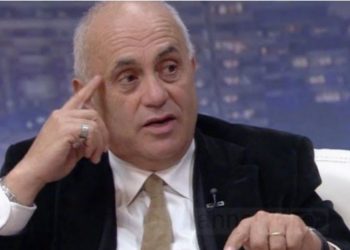 Politika përtej propagandës, nga Artan Fuga