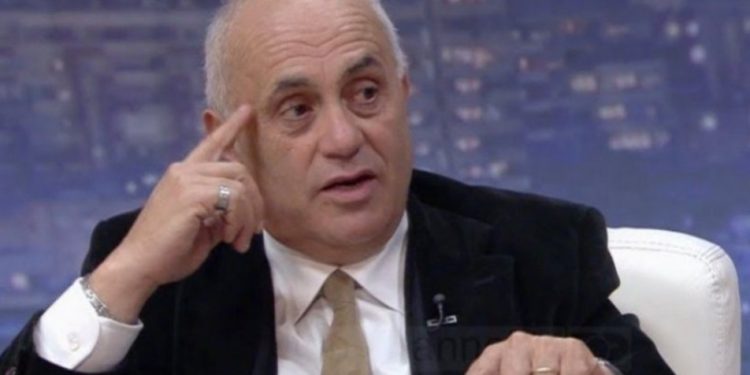 Politika përtej propagandës, nga Artan Fuga