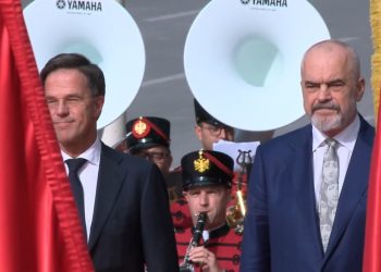 Mark Rutte në Shqipëri. Pritja nga Rama (foto)