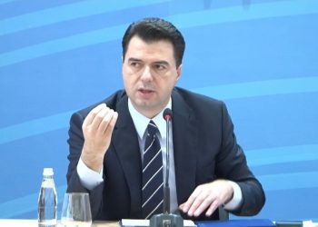 Afera e inceneratorëve, Basha: “Kjo është një skemë mafioze brenda së cilës është vetë Edi Rama, kryetarët e  bashkive të Tiranës, Elbasanit dhe Fierit, dhe Arben Ahmetaj, që firmosi 17 akte brenda 1 dite