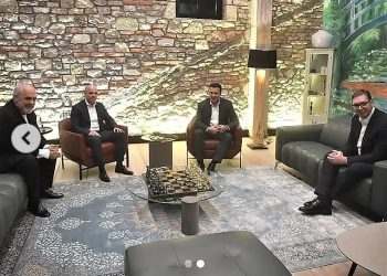 Aleksandër Vuçiç poston foto nga takimi në Elbasan: “Open Balkan iniciativë e mrekullueshme…”