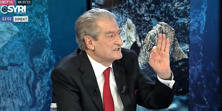 Berisha:  “Ne shkojmë paqësisht, por nëse ata përdorin dhunën…”