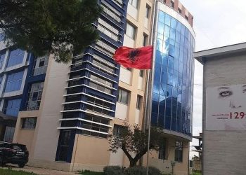 Vdekja e 3 vjeçarit, policia e Fierit arreston edukatoren (foto)