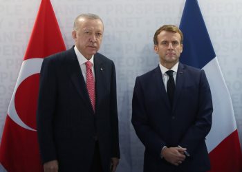Turqia i bashkohet Francës kundër Rusisë/ Erdogan: “Sulmi, dhunim i rëndë i të drejtës ndërkombëtare”