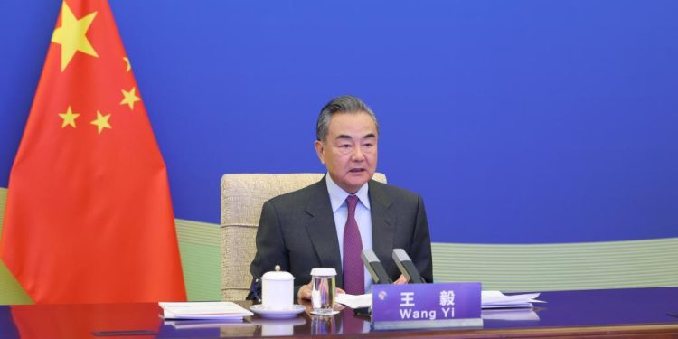 Kina krah Rusisë. Ministri i Jashtëm kinez deklaron se Kina i mirëkupton shqetësimet e Rusisë për sigurinë…