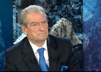 Berisha e quan  amb. Yuri Kim si “sekretare ideologjike të Ramës, të blerë nga Sorosi”/ “Ka shkelur Konventën e Vjenës”