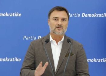 Enkeled Alibeaj merr përkohësisht frenat e PD: “Do ngremë grupe ndërmjetësimi për bashkimin e demokratëve”