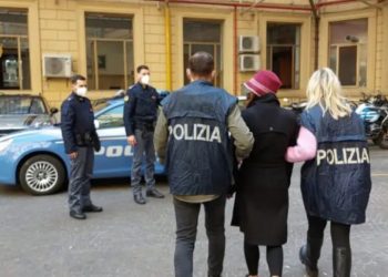 Çasti i arrestimit të këngëtares Elsa Lila nga policia italiane (video)