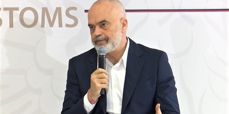 Rama fton biznesin e madh  të investojë në panele diellore: “Do incentivojmë edhe pallatet që duan panele diellore për energji”