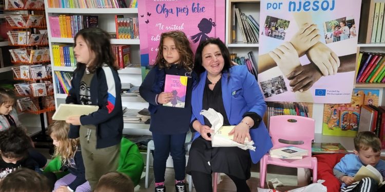 Dita Botërore e Librit për Fëmijë/  Një rrugëtim me “Misteriozen” dhe “Si të bëhesh mbret”, në Qendrën e Librit për Fëmijë