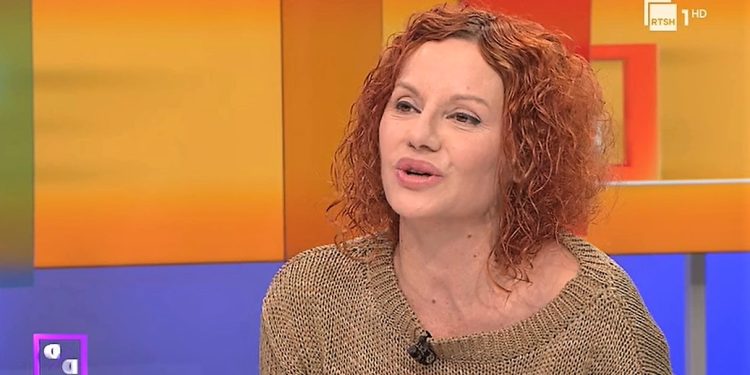 Yjet e javës nga Meri Gjini: “Kujdes me komunikimin…”