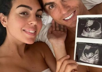 Ndahet nga jeta biri i sapo lindur i Ronaldos. Futbollisti jep lajmin e trishtë