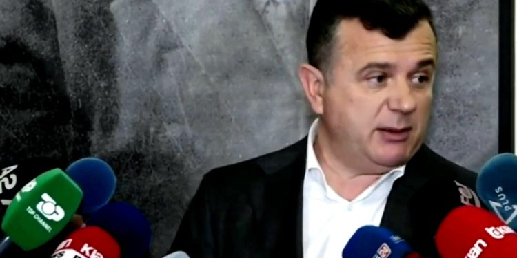 Balla mohon emrat e Nanos, Ramës dhe Servet Pëllumbit për president. “Letrat janë hapur, por lejomëni të mos bëj publik asnjë emër”