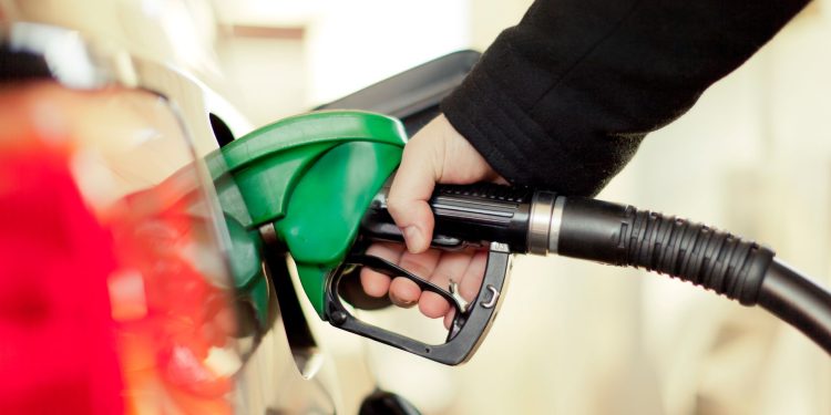 Nafta që sot 258 lekë litri pa afat të përcaktuar. Ministria e Financave  publikon vendimin