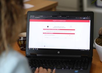 Rënia e e-albanias/ Edhe ministria e Arsimit njofton shtyrjen e rregjistrimeve për në klasë të parë