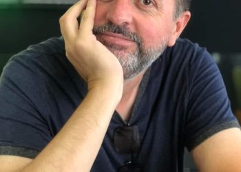 Studiuesi Ag Apolloni mbi plagosjen e Salman Ruzhdies: “Lutem që edhe vëllezërit tanë myslimanë ta kapërcejnë Mesjetën”