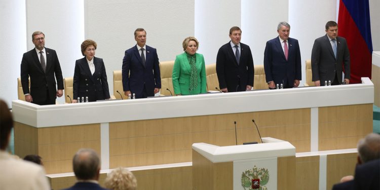 Putin miraton ligjin që dënon ashpër dezertimin gjatë luftës dhe refuzimin për të shërbyer