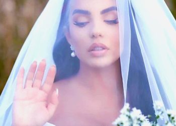 Dasma e vitit! Martohet Armina!