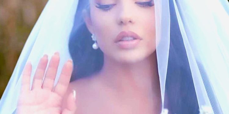 Dasma e vitit! Martohet Armina!