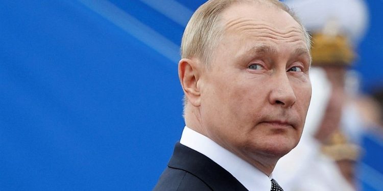 Vladimir Putin nuk do të ftohet në funeralin e Mbretëreshës Elizabetë. Shkak lufta në Ukrainë