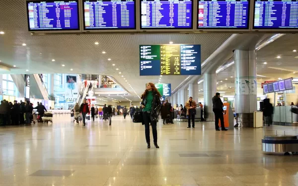 Rusi/ Pas deklaratës së Putinit, shiten brenda pak minutash, të tëra biletat për jashtë Rusisë