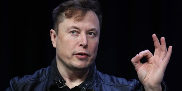 Elon Musk bën me pagesë Twitter-in: “8 dollarë në muaj, për kë do shenjë blu që i verifikon llogarinë”
