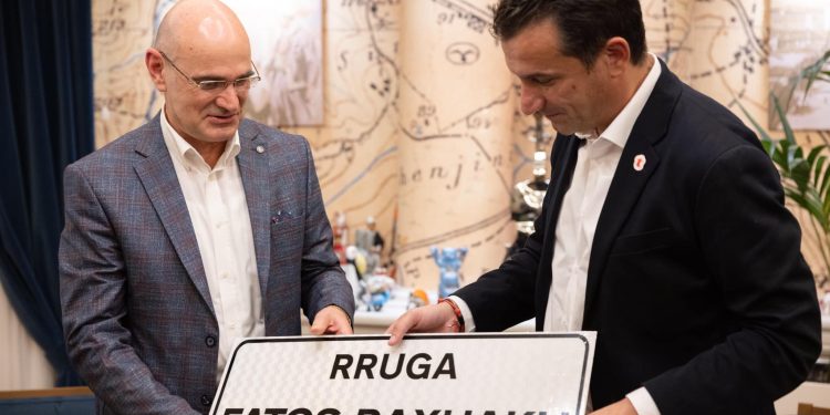 Veliaj i vë emrin “Fatos Baxhaku” një rruge në Tiranë