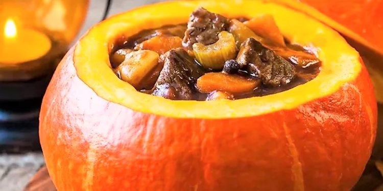 Kungull vjeshtak i mbushur me mish viçi e karrota