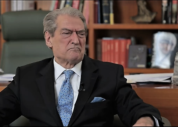 Dita e Samitit/ Berisha paralajmëron protestë madhështore: “Policisë i them zbato ligjin. Nëse e shkel, do përballesh me pasojat”