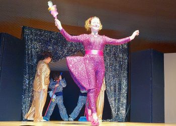 “Zonjushë Plastika”, një shfaqje për fëmijë që edukon edhe të rriturit