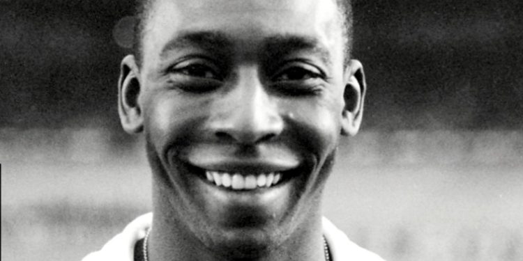 Ndahet nga jeta Pele, Ikona e futbollit brazilian e botëror