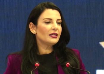 Firmoset kontrata përfundimtare për Yacht Marinën Durrës.  Ja çfarë i mbetet shtetit