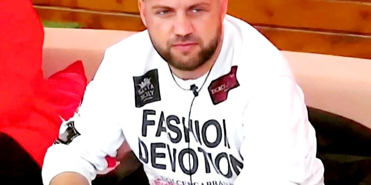 Plasin këngët për Luiz Ejllin: “Luiz Ejlli një talent, konkurrentët po i çmend”…