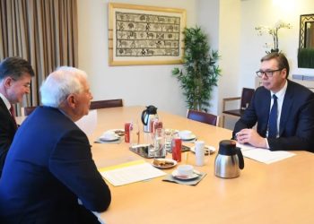 “Nisi takimi”/ Vuçiç poston foto nga takimi i sotëm me Borrellin