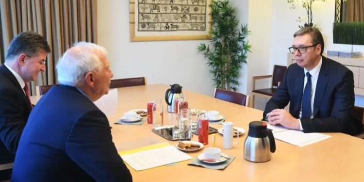 “Nisi takimi”/ Vuçiç poston foto nga takimi i sotëm me Borrellin