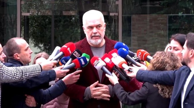 Lokalet e 14 Majit/ Rama kunja demokratëve: “Të hysh në fushë me kundërshtarë që nuk janë në lartësinë e duhur, madje edhe të padenjë, nuk është vështirë të fitosh”