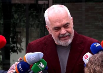 Rama, reformë para lokaleve të 14 majit/ “Po rrisim pagat e mjekëve,  tani paguhen sa në rajon, njësoj si në Serbi e më shumë se në Kosovë”