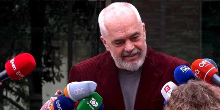 Rama, reformë para lokaleve të 14 majit/ “Po rrisim pagat e mjekëve, tani paguhen sa në rajon, njësoj si në Serbi e më shumë se në Kosovë”