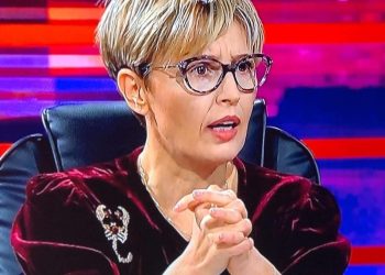 “Pse ministri i Financave,  hapi rrugën financimit të djegsave nga buxhetet e bashkive, pa miratimin e këshillave të 5 bashkive?” Nga ish zv/ministrja e Financave Irena Beqiraj