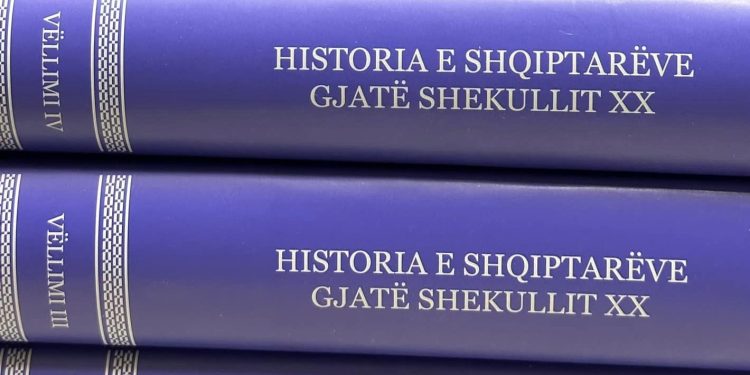 Tekstet e rekomanduara për bibliotekat e shkollave nga Ministria e Arsimit, studiuesi Afrim Krasniqi ngre shqetësimin: “Pse mungojnë tekstet e Albanologjisë?