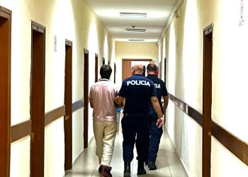 E paprecedentë/  Nuk shiti shtëpinë që të vazhdonin të bijat   shkollën në Tiranë, kryefamiljari përfundon në burg